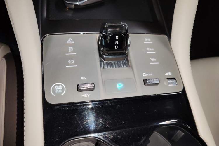 Used BYD Song PLUS New Energy 2025 DM-i 112KM Prestige Model Gear Lever