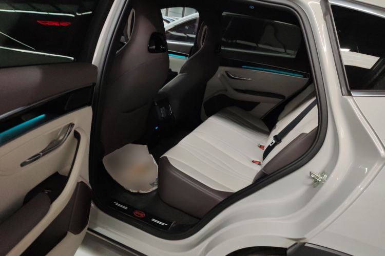 Used BYD Song PLUS New Energy 2025 DM-i 112KM Prestige Model Interior 4
