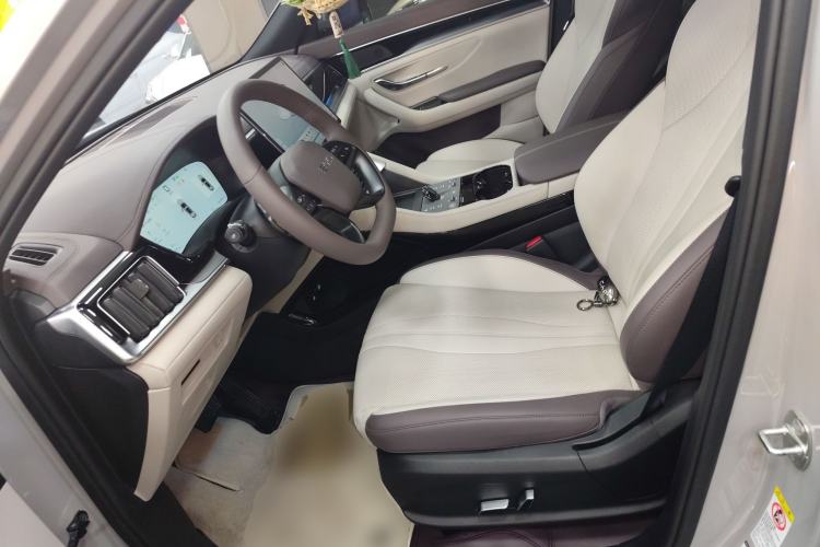 Used BYD Song PLUS New Energy 2025 DM-i Smart Drive 112KM Prestige Model Left Front Seat