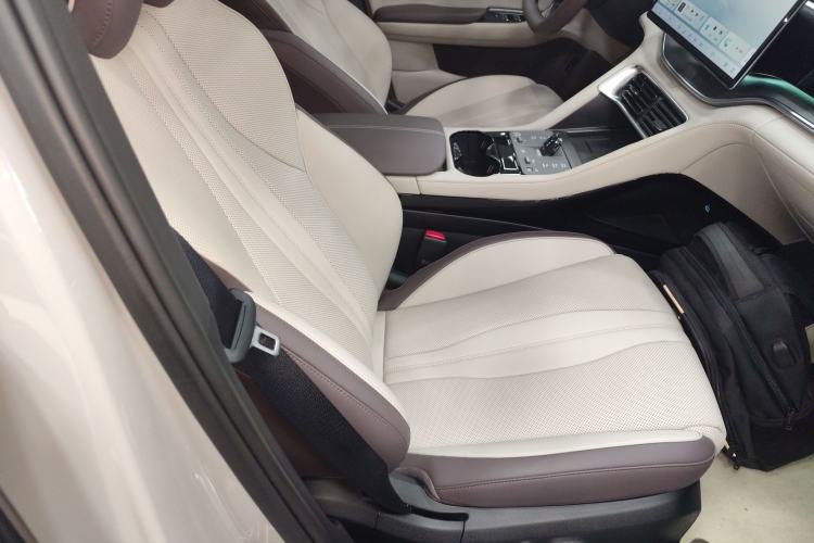 Used BYD Song PLUS New Energy 2025 DM-i Smart Drive 112KM Prestige Model Right Front Seat