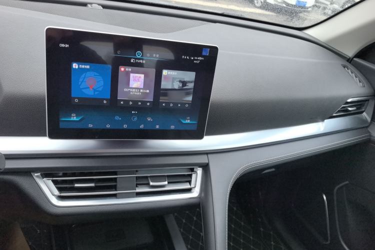 Used BYD Song Pro 2019 1.5T Automatic Elite Edition Interior 3