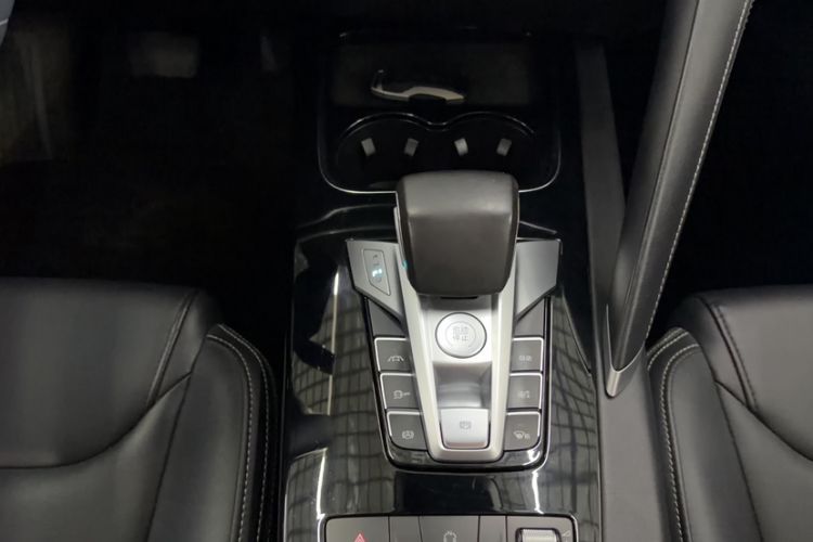 Used BYD Song Pro 2019 1.5T Automatic Luxury Model Gear Lever