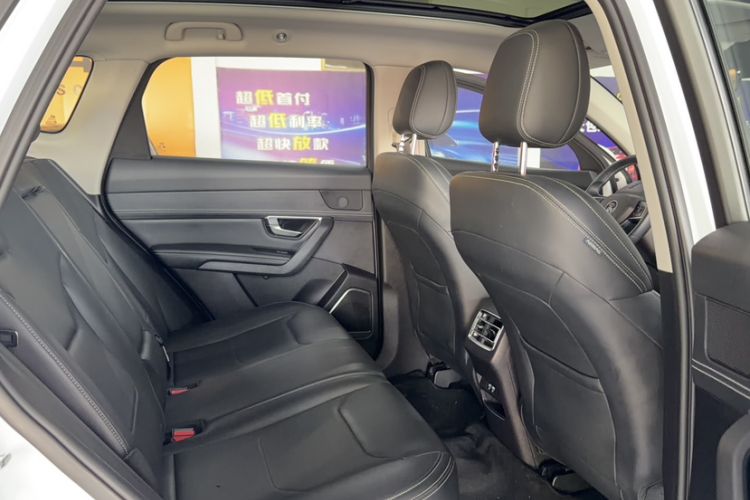Used BYD Song Pro 2019 1.5T Automatic Luxury Model Interior 2