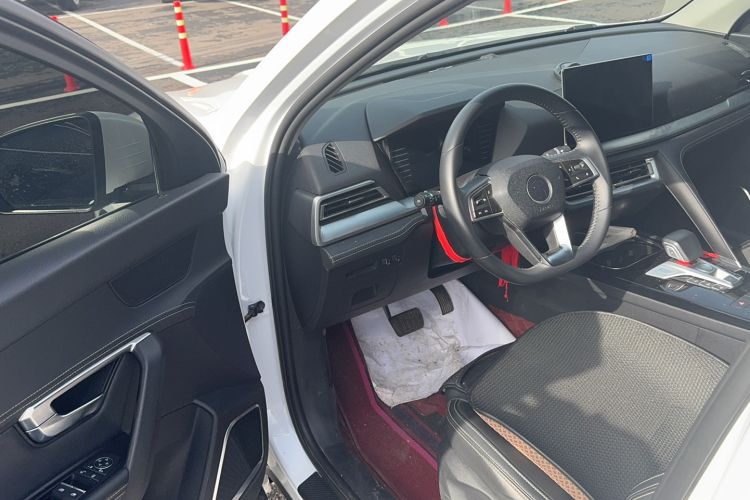 Used BYD Song Pro 2021 1.5T Automatic Elite Edition Interior 2