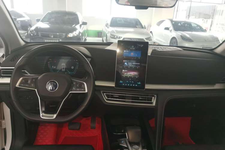 Used BYD Song Pro 2019 1.5T Automatic Luxury Model Center Console