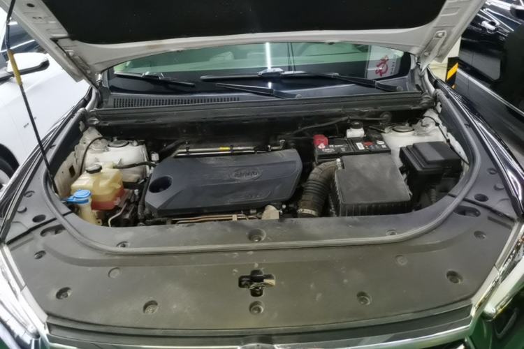 Used BYD Song Pro 2019 1.5T Automatic Luxury Model Engine Bay