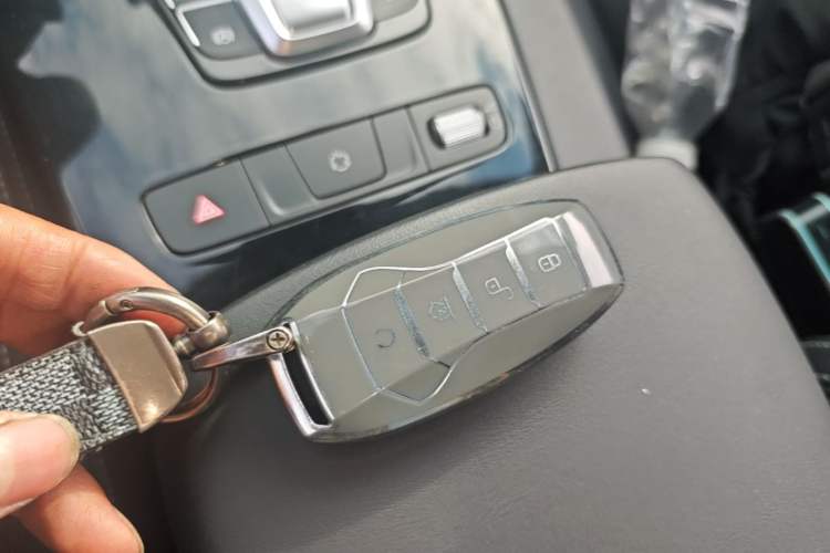 Used BYD Song Pro 2019 1.5T Automatic Prestige Model Interior 1