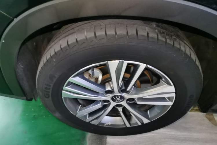 Used BYD Song Pro 2019 1.5T Automatic Luxury Model Left Front Wheel Hub
