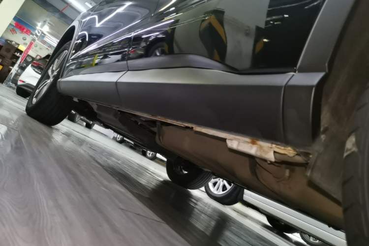 Used BYD Song Pro 2019 1.5T Automatic Luxury Model Left Side Sill