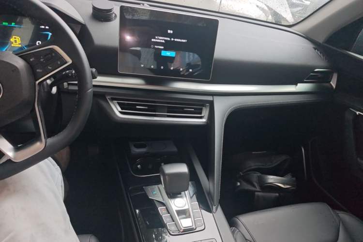 Used BYD Song Pro 2019 1.5T Automatic Elite Edition Audio And AC Panel
