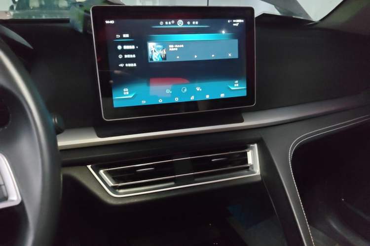 Used BYD Song Pro 2019 1.5T Automatic Prestige Model Audio And AC Panel