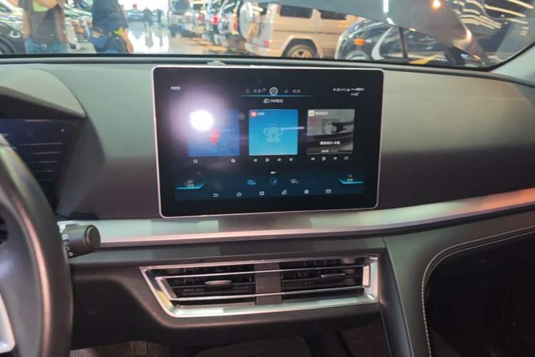 Used BYD Song Pro 2019 1.5T Automatic Luxury Model Audio And AC Panel