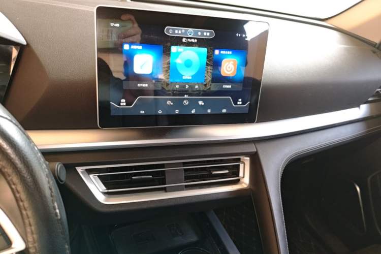Used BYD Song Pro 2019 1.5T Automatic Prestige Model Audio And AC Panel