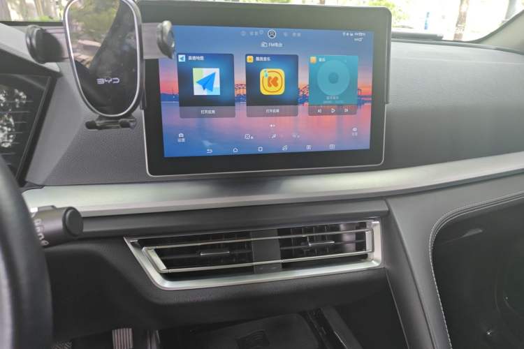 Used BYD Song Pro 2019 1.5T Automatic Luxury Model Audio And AC Panel