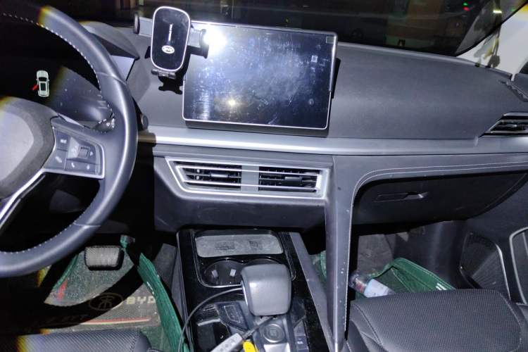 Used BYD Song Pro 2019 1.5T Automatic Prestige Model Audio And AC Panel