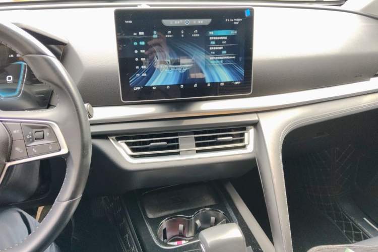 Used BYD Song Pro 2019 1.5T Automatic Luxury Model Audio And AC Panel