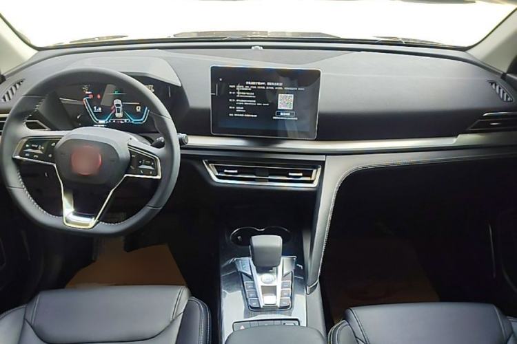 Used BYD Song Pro 2019 1.5T Automatic Luxury Model Center Console