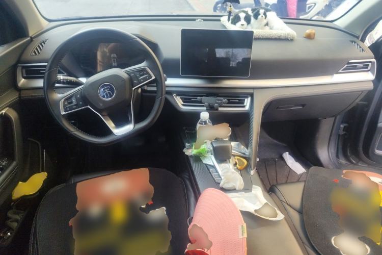 Used BYD Song Pro 2019 1.5T Automatic Luxury Model Center Console