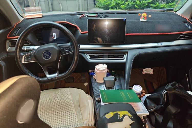 Used BYD Song Pro 2019 1.5T Automatic Elite Edition Center Console
