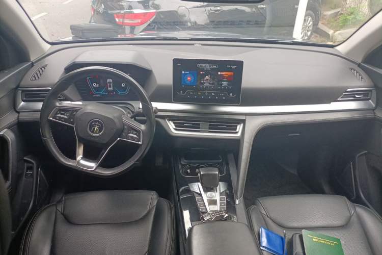 Used BYD Song Pro 2019 1.5T Automatic Prestige Model Center Console