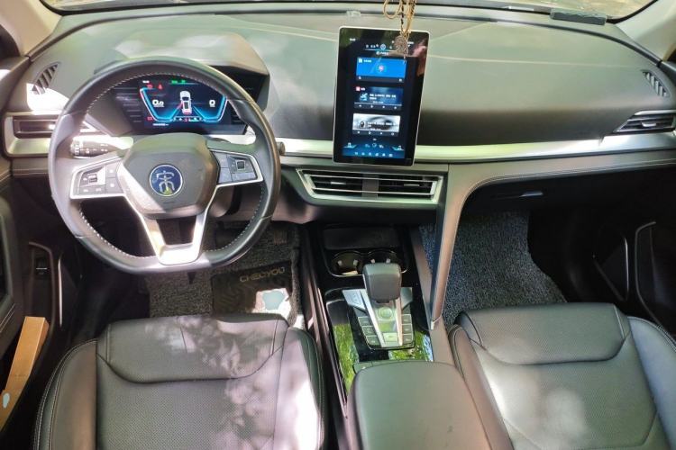 Used BYD Song Pro 2019 1.5T Automatic Prestige Model Center Console