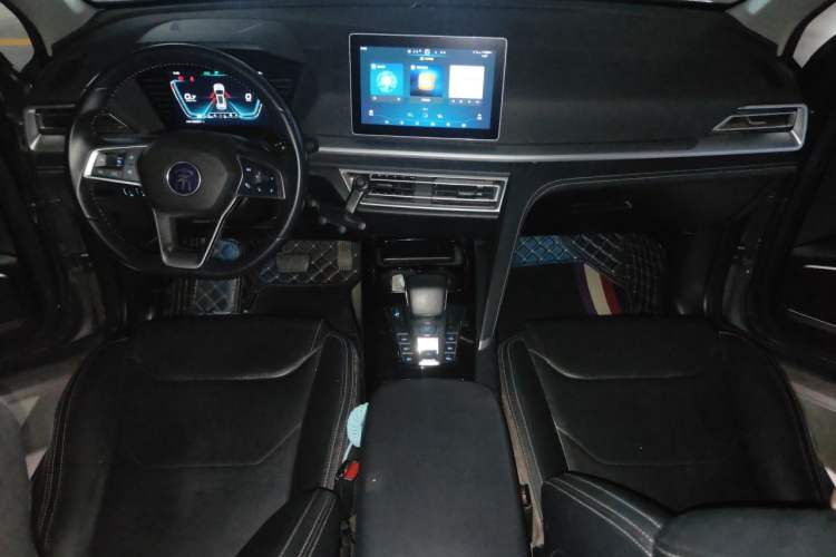 Used BYD Song Pro 2019 1.5T Automatic Luxury Model Center Console