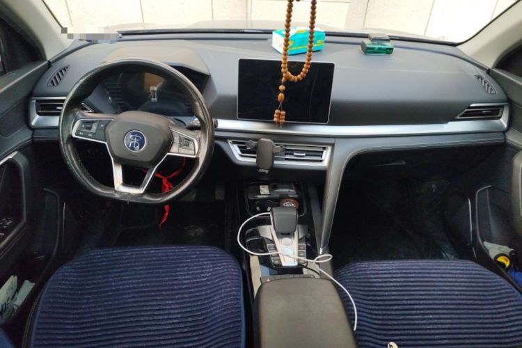 Used BYD Song Pro 2019 1.5T Automatic Luxury Model Center Console