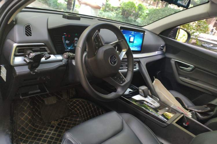 Used BYD Song Pro 2019 1.5T Automatic Elite Edition Center Console