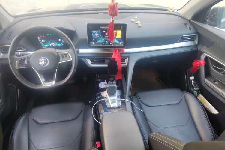 Used BYD Song Pro 2019 1.5T Automatic Luxury Model Center Console