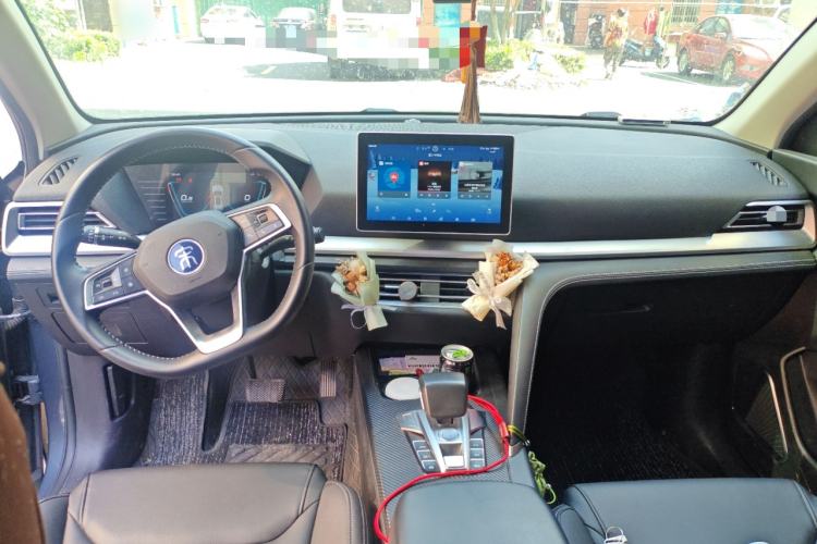 Used BYD Song Pro 2019 1.5T Automatic Luxury Model Center Console