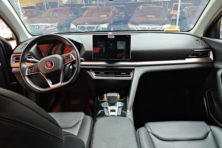 Used BYD Song Pro 2019 1.5T Automatic Elite Edition Center Console