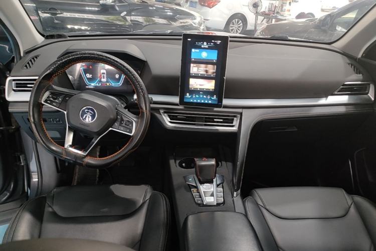 Used BYD Song Pro 2019 1.5T Automatic Elite Edition Center Console
