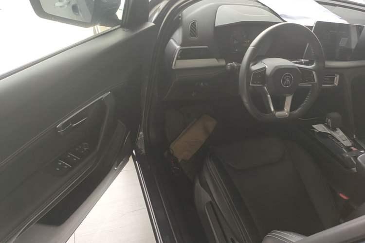 Used BYD Song Pro 2019 1.5T Automatic Elite Edition Driver Seat