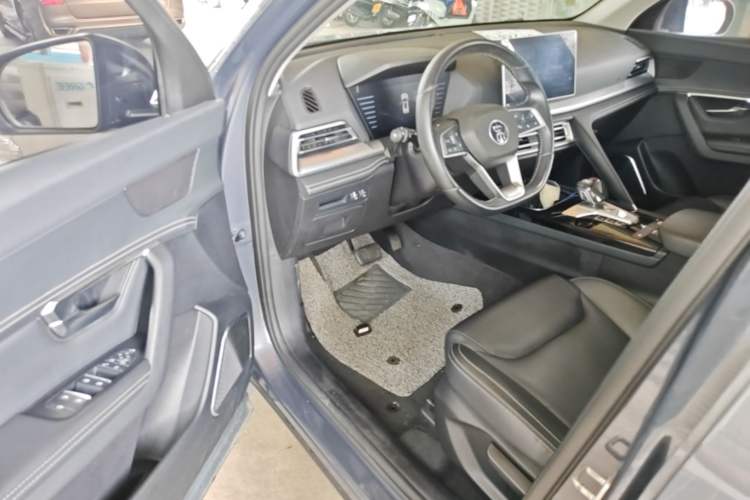 Used BYD Song Pro 2019 1.5T Automatic Luxury Model Driver Seat