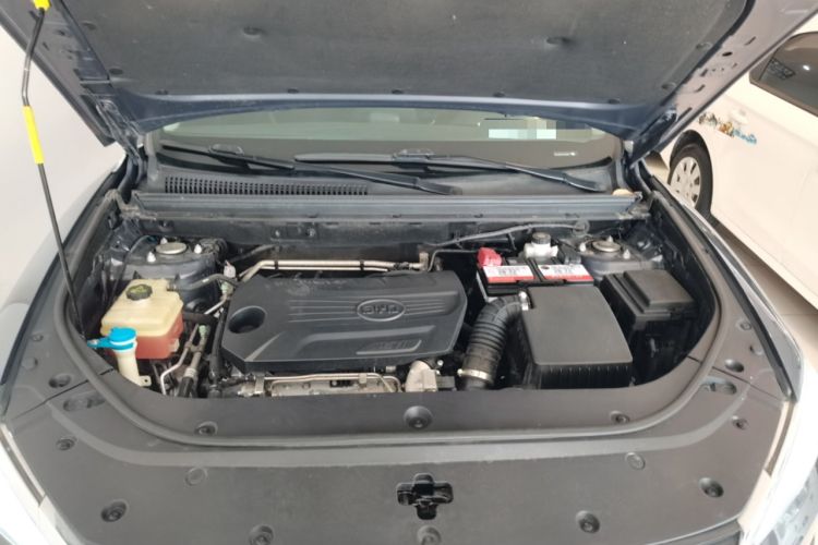 Used BYD Song Pro 2019 1.5T Automatic Elite Edition Engine Bay