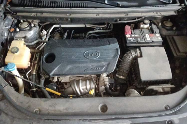 Used BYD Song Pro 2019 1.5T Automatic Elite Edition Engine Bay