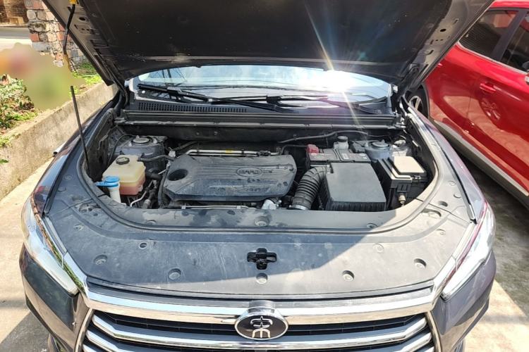 Used BYD Song Pro 2019 1.5T Automatic Luxury Model Engine Bay