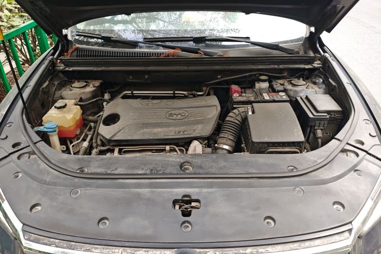 Used BYD Song Pro 2019 1.5T Automatic Elite Edition Engine Bay