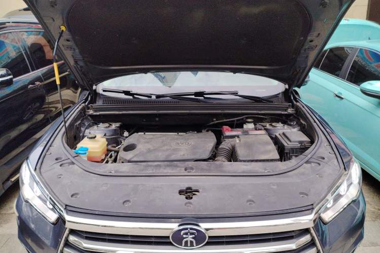 Used BYD Song Pro 2019 1.5T Automatic Luxury Model Engine Bay