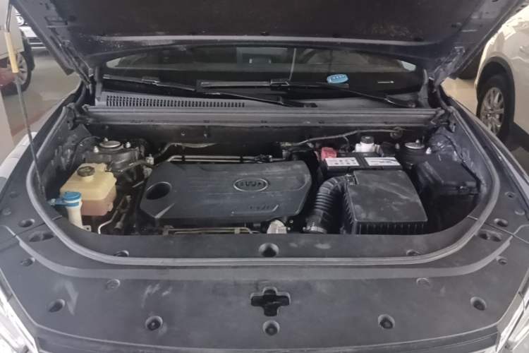 Used BYD Song Pro 2019 1.5T Automatic Elite Edition Engine Bay
