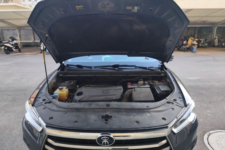 Used BYD Song Pro 2019 1.5T Automatic Luxury Model Engine Bay