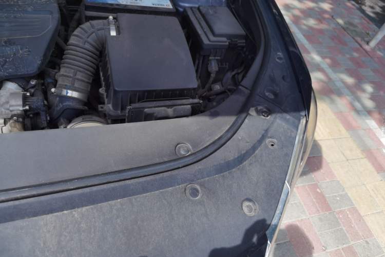 Used BYD Song Pro 2019 1.5T Automatic Prestige Model Engine Bay Left