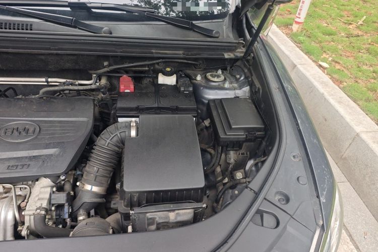 Used BYD Song Pro 2019 1.5T Automatic Prestige Model Engine Bay Left