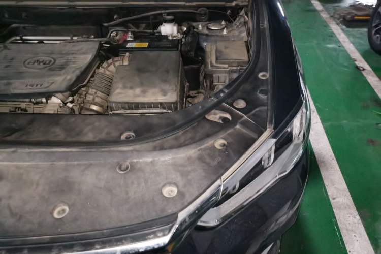 Used BYD Song Pro 2019 1.5T Automatic Luxury Model Engine Bay Left