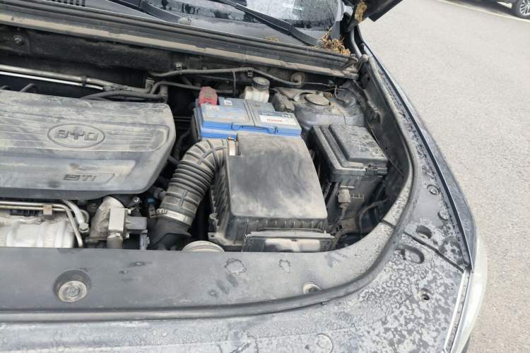 Used BYD Song Pro 2019 1.5T Automatic Luxury Model Engine Bay Left