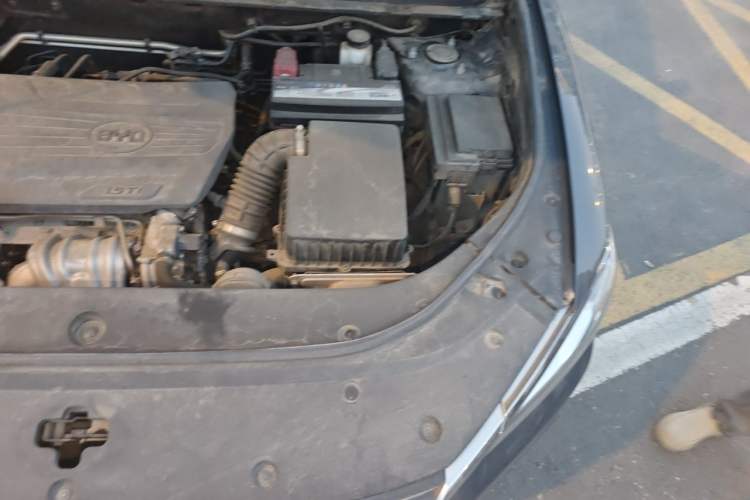 Used BYD Song Pro 2019 1.5T Automatic Luxury Model Engine Bay Left