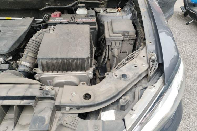 Used BYD Song Pro 2019 1.5T Automatic Elite Edition Engine Bay Left