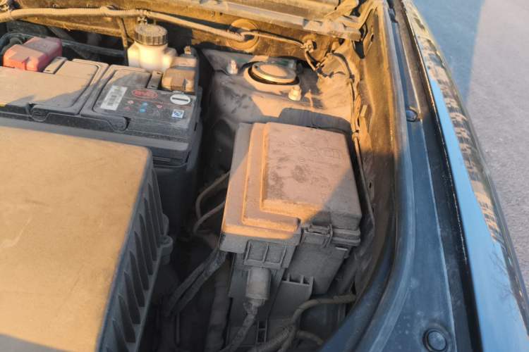 Used BYD Song Pro 2019 1.5T Automatic Luxury Model Engine Bay Left