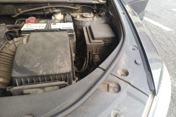Used BYD Song Pro 2019 1.5T Automatic Elite Edition Engine Bay Left