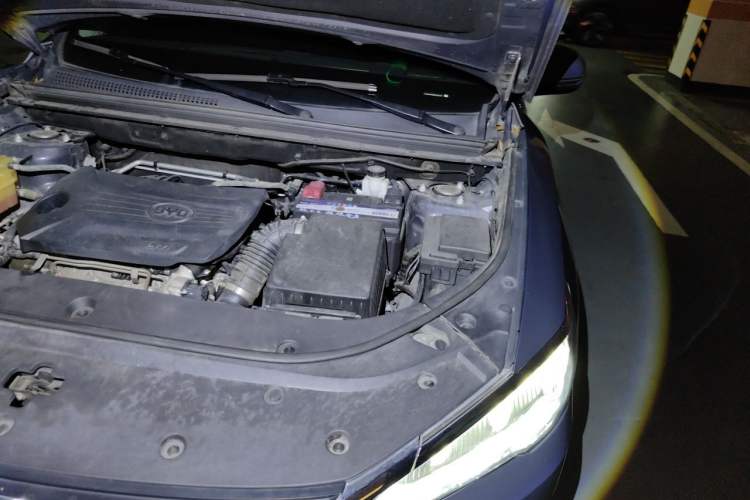 Used BYD Song Pro 2019 1.5T Automatic Prestige Model Engine Bay Left